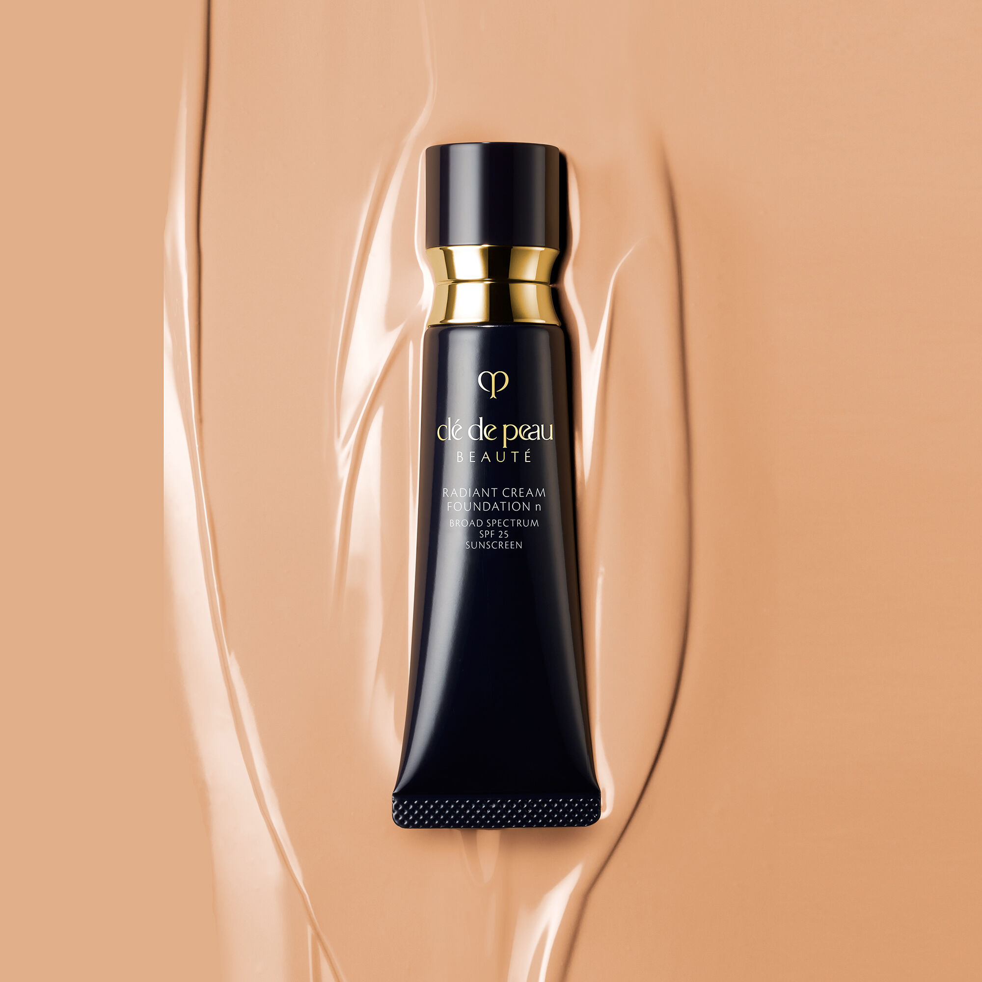 Display Product shot 4 of Radiant Cream Foundation SPF 25, Light Beige